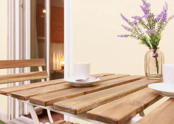 Cozy House In Pepi Street Daire