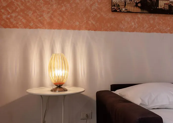 Daire Cozy House In Pepi Street Floransa